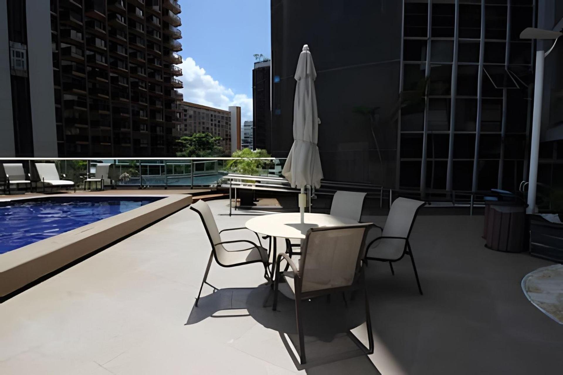 360 Manhattan By Ozped *